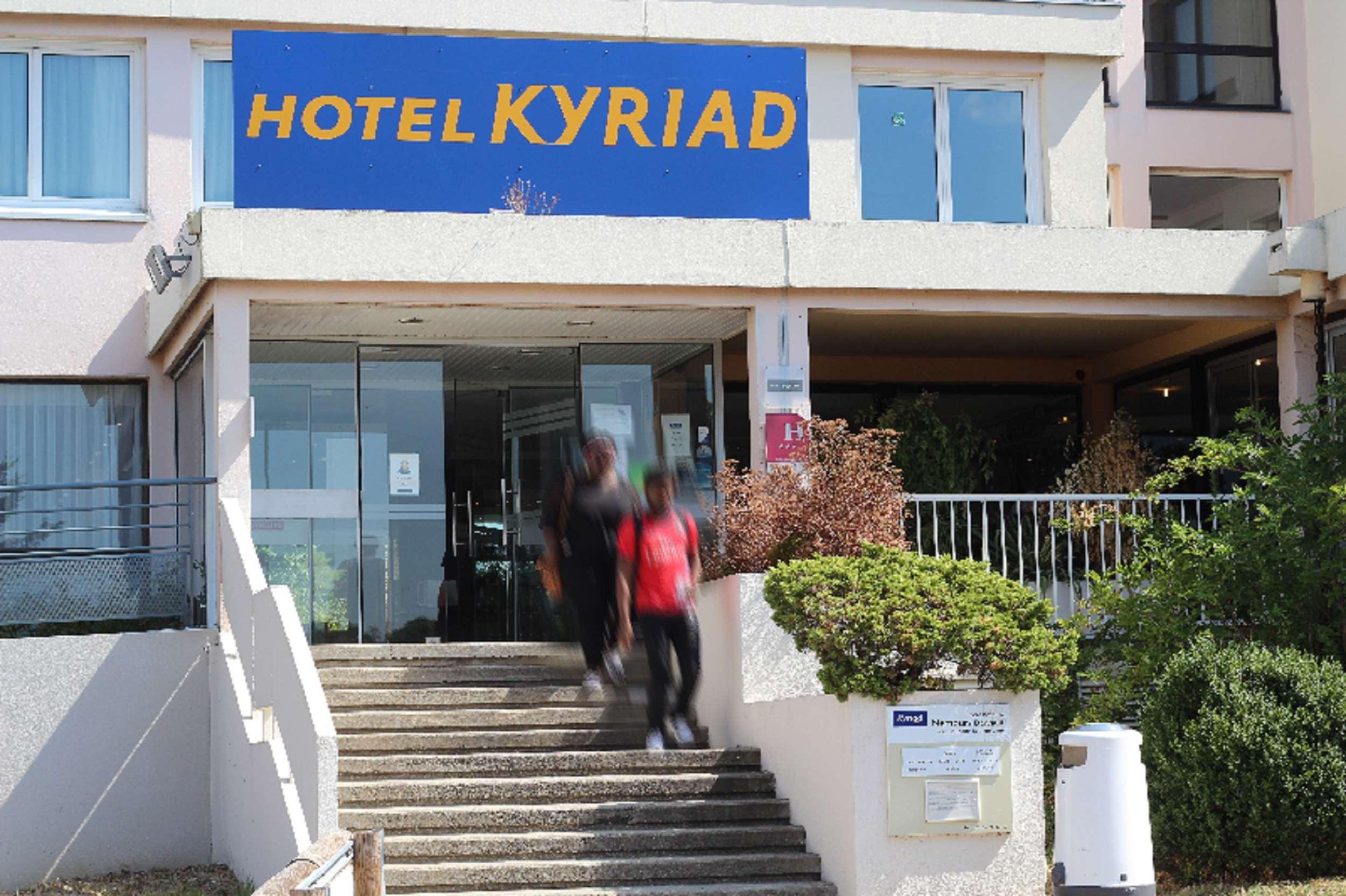 Kyriad Немур Екстериор снимка